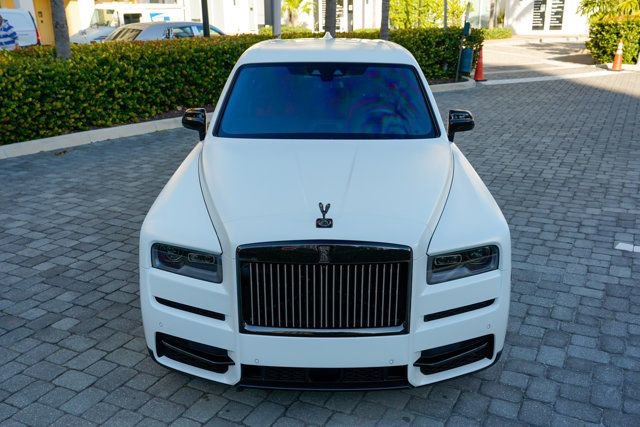 Used 2023 Rolls-Royce Cullinan Black Badge w/ Driver's Package image 3
