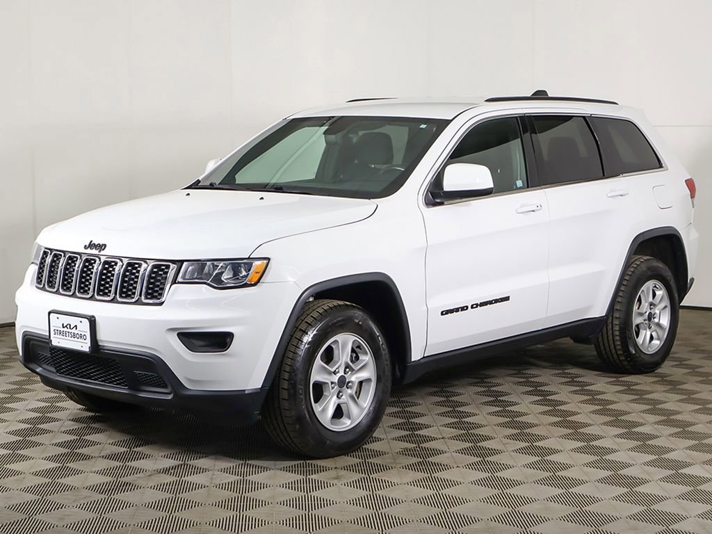 Used 2017 Jeep Grand Cherokee Laredo AWD/4WD image 5