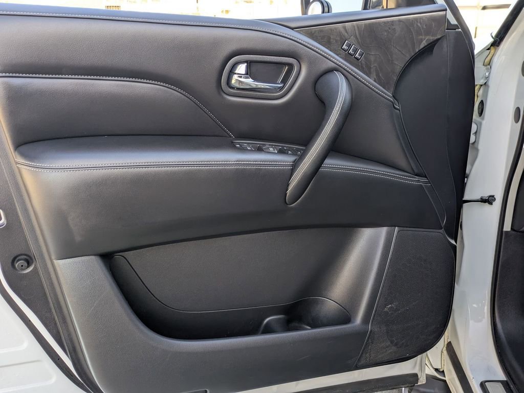 Used 2024 INFINITI QX80 Luxe image 11
