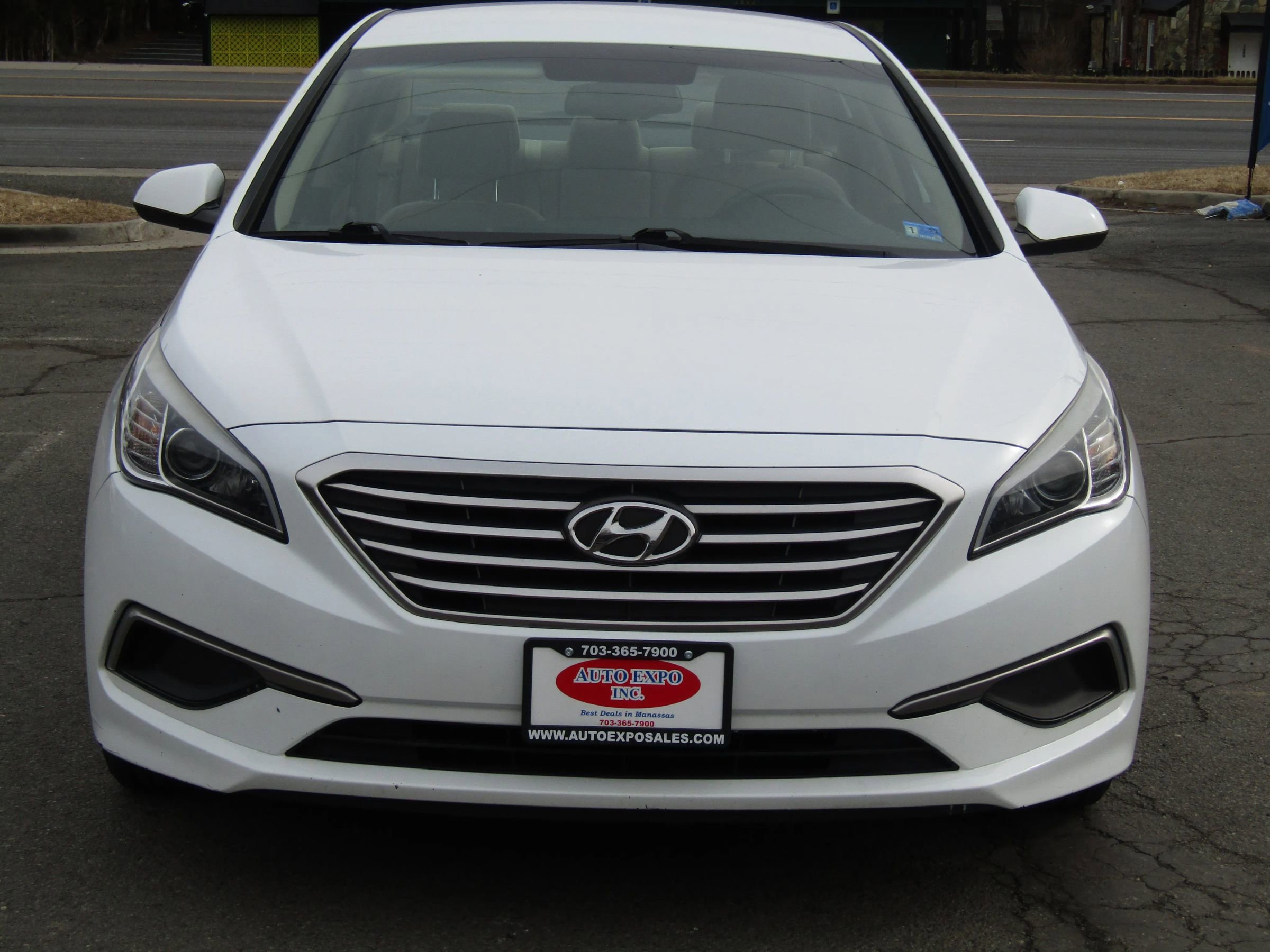 Used 2017 Hyundai Sonata SE w/ Cargo Package image 8