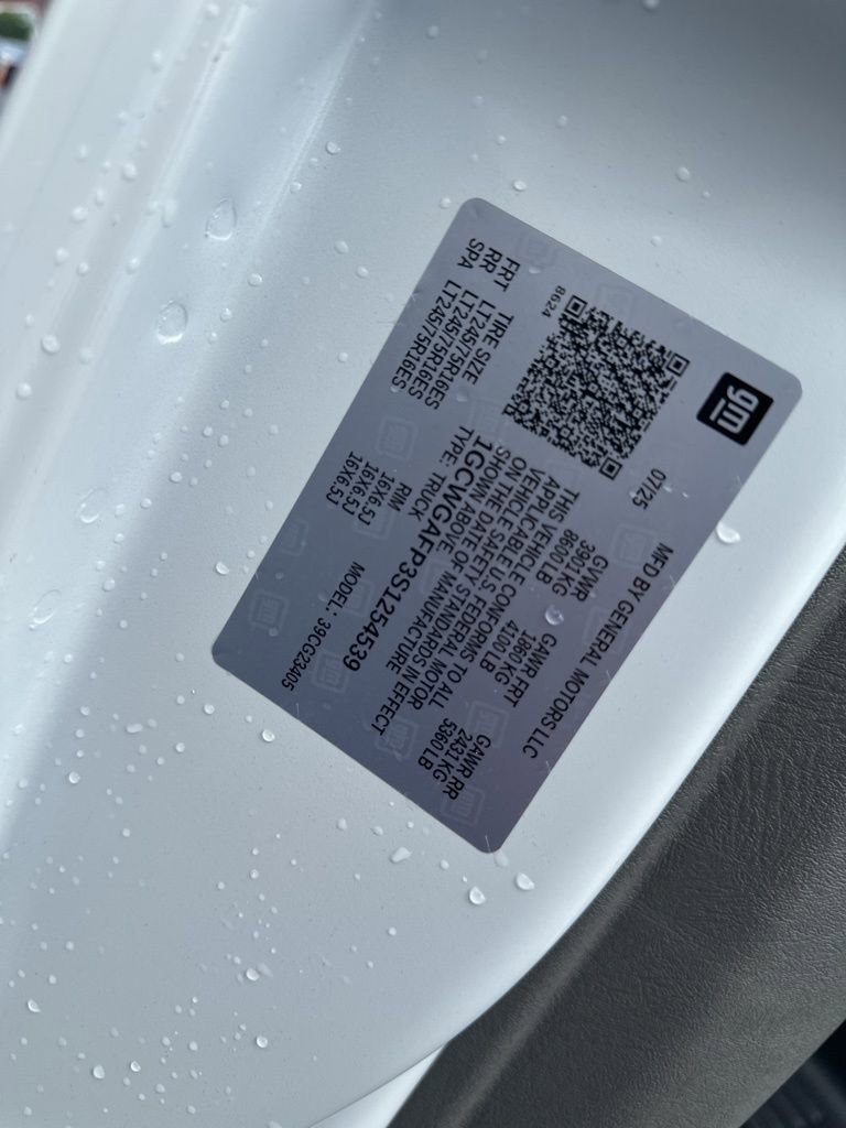 New 2025 Chevrolet Express 2500 Work Van w/ Driver Convenience Package image 28