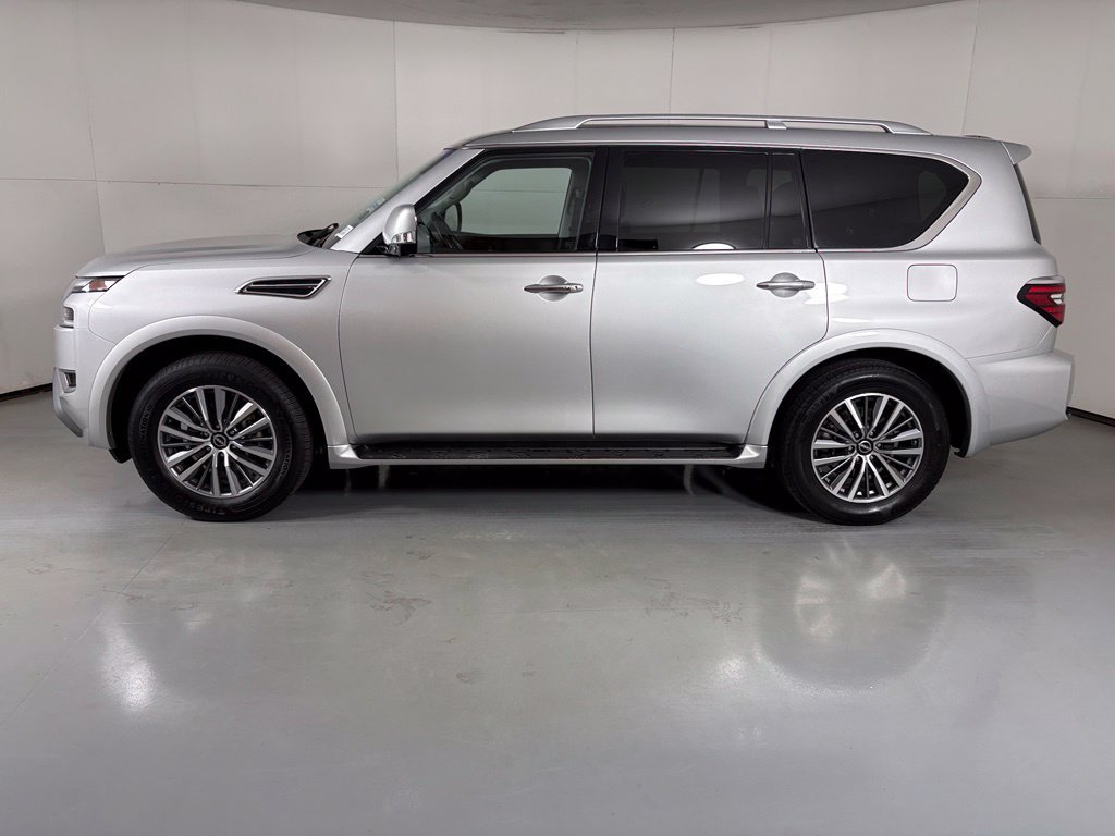Used 2024 Nissan Armada SL w/ Captain's Chairs Package RWD image 4