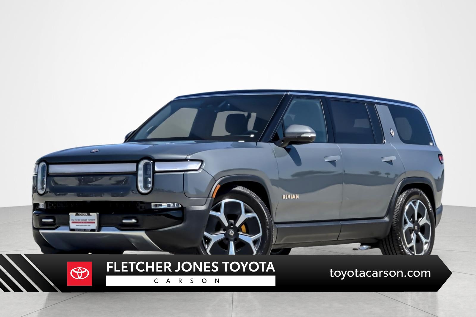 Used 2024 Rivian R1S Adventure AWD/4WD image 1
