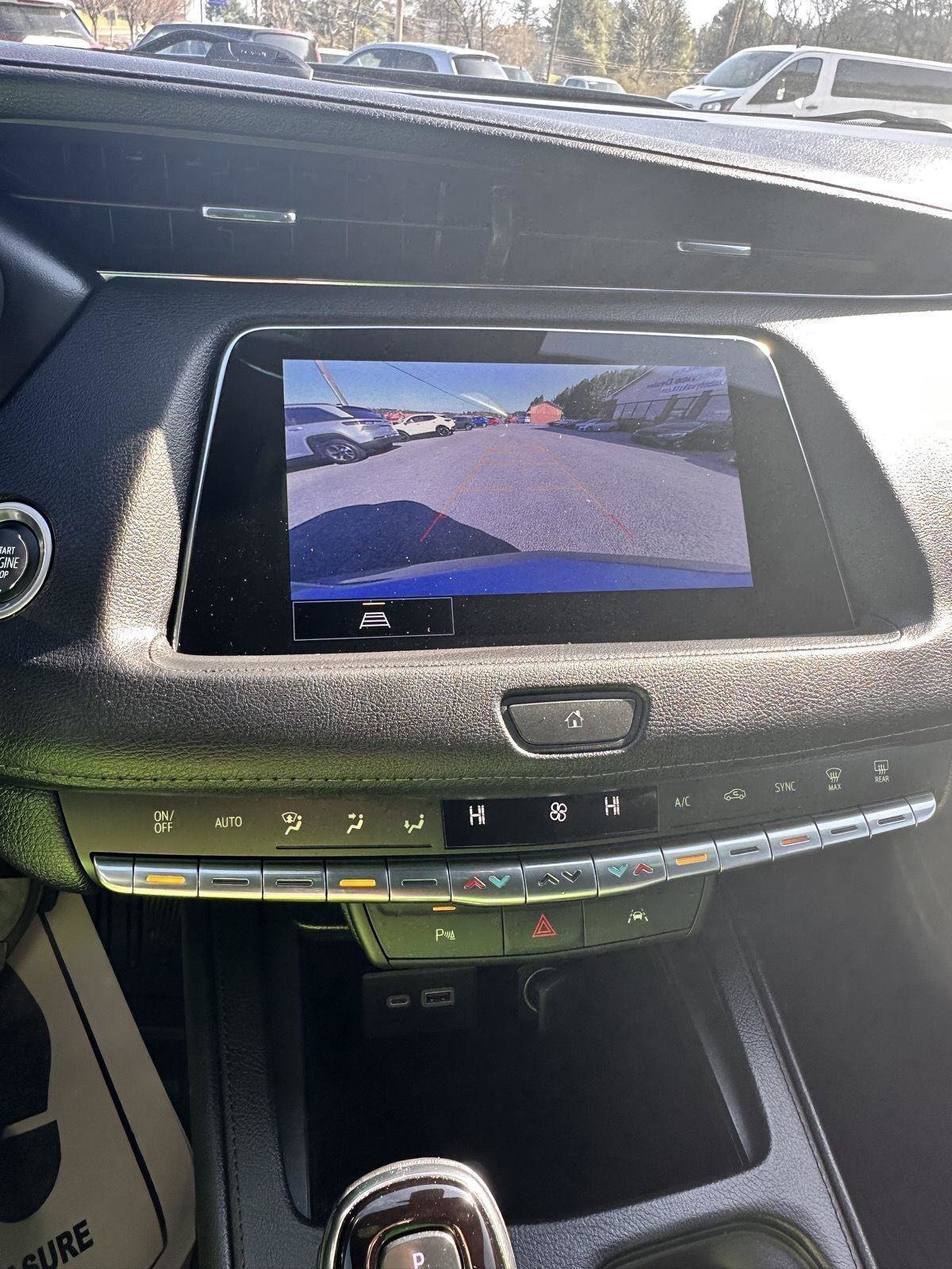 Used 2023 Cadillac XT4 Premium Luxury image 27