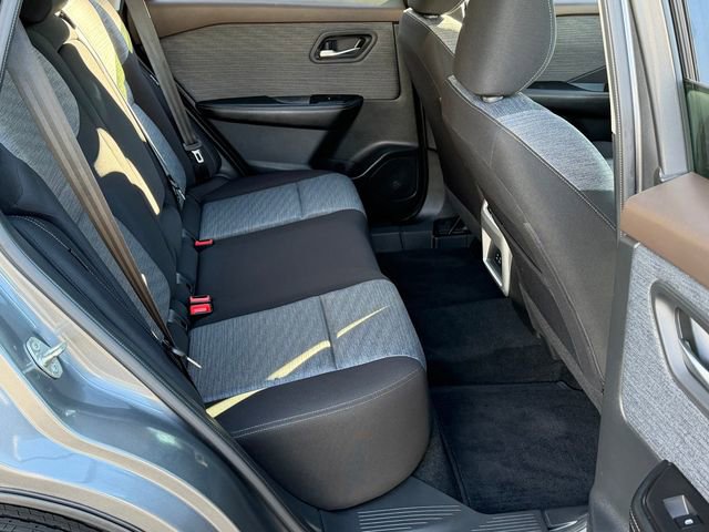 Certified 2023 Nissan Rogue SV image 23