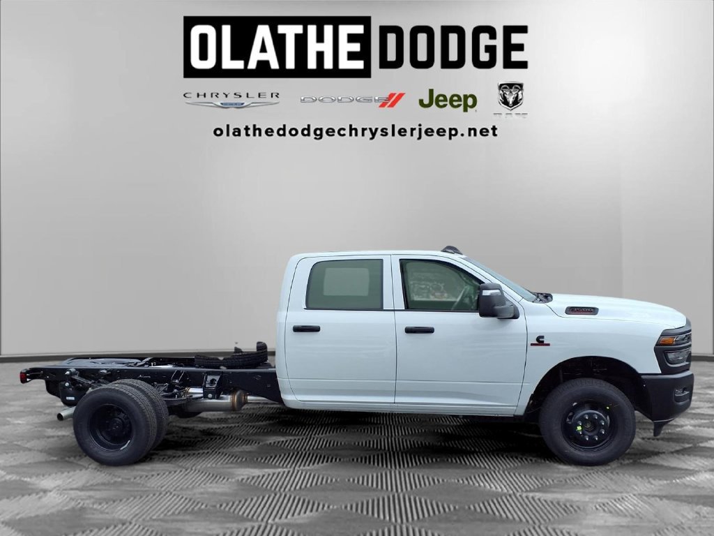 New 2027 RAM 3500 Tradesman AWD/4WD image 28