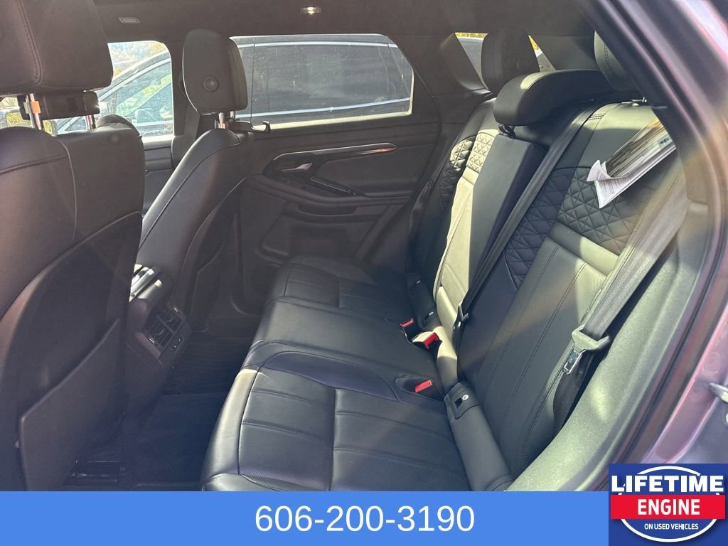 Used 2020 Land Rover Range Rover Evoque SE image 11