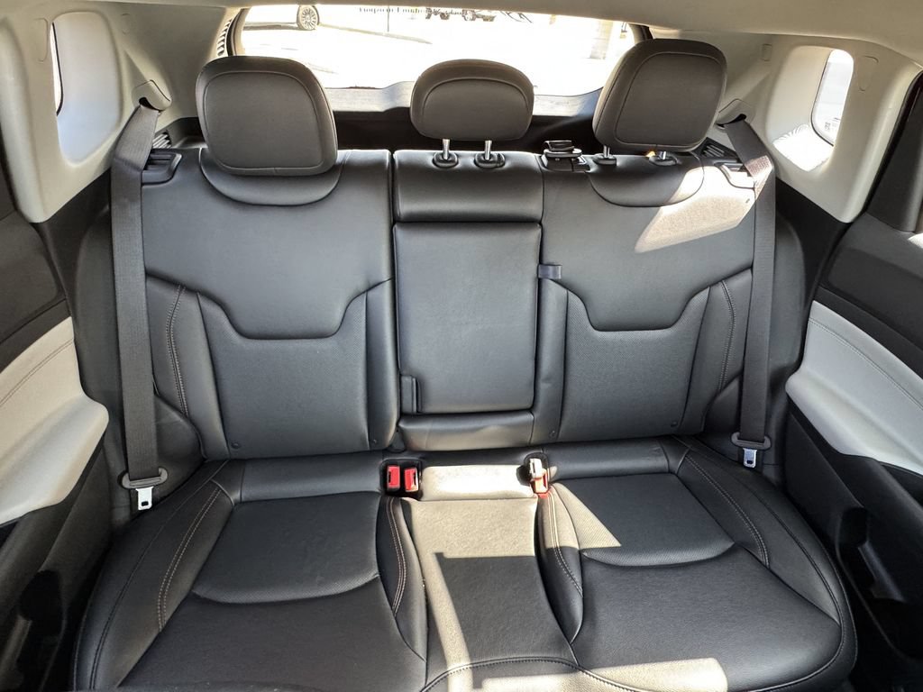 Used 2022 Jeep Compass Limited AWD/4WD image 36
