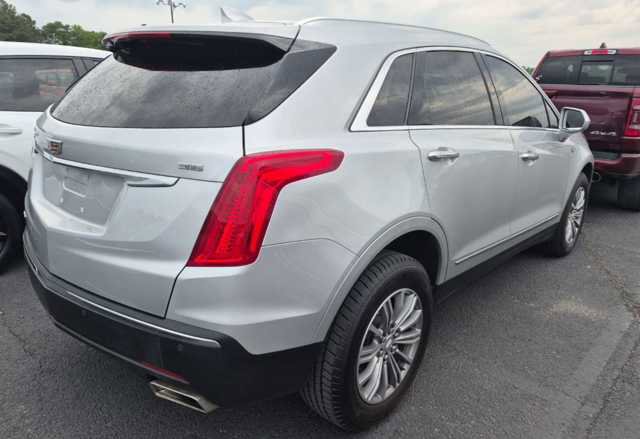 Used 2019 Cadillac XT5 Luxury AWD/4WD image 3