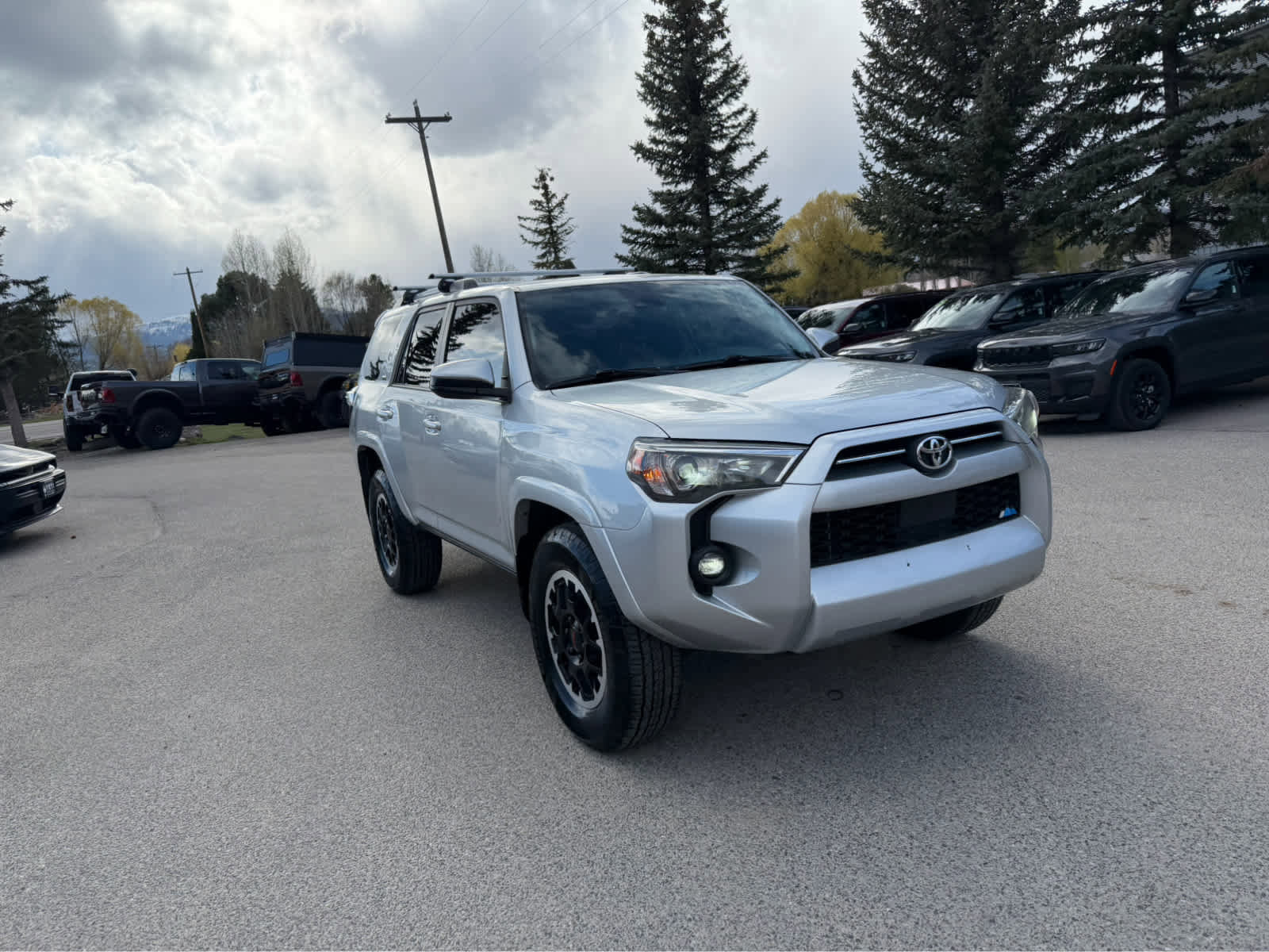 Used 2021 Toyota 4Runner SR5 image 5