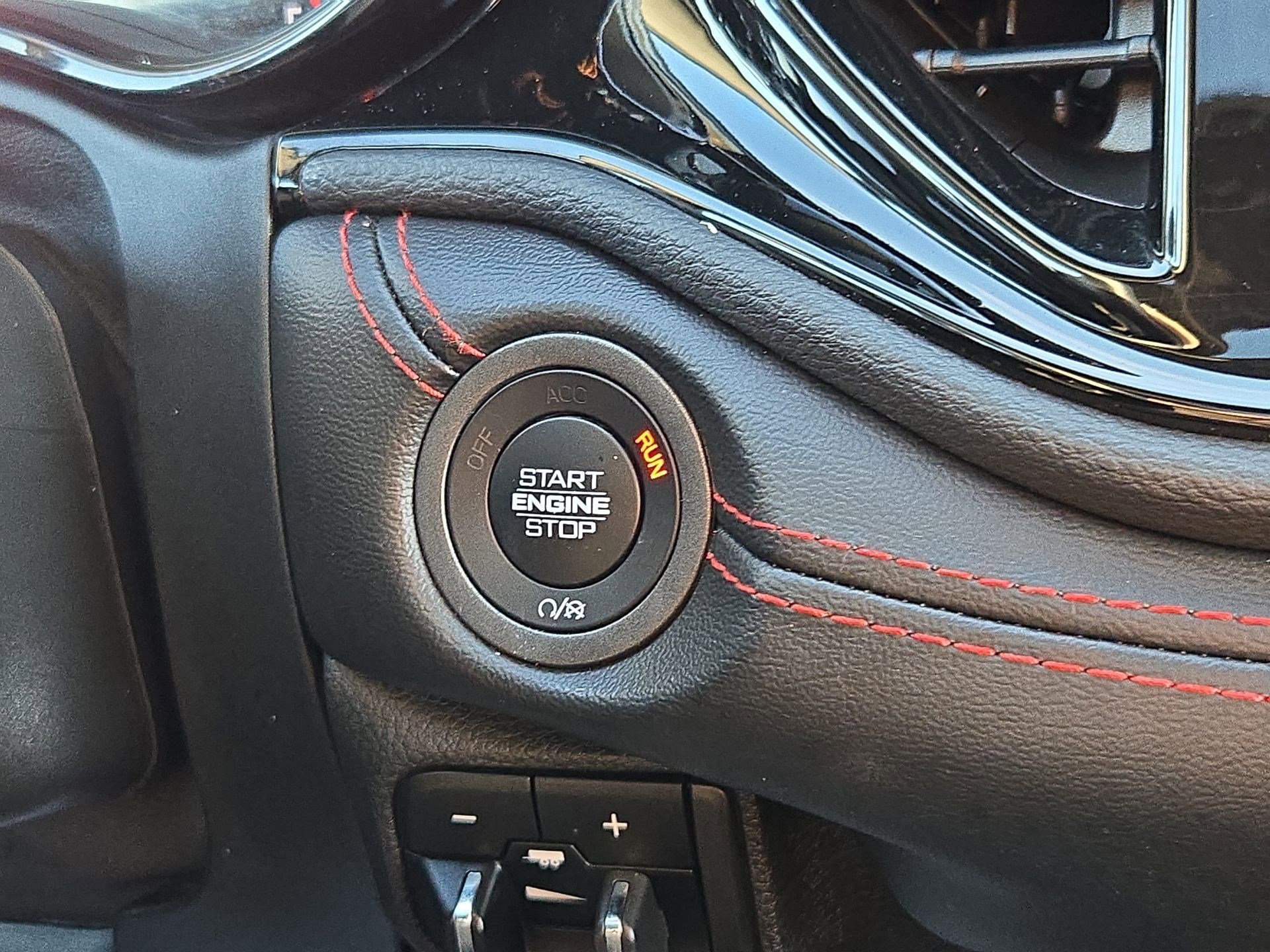 Used 2025 Dodge Durango GT image 20