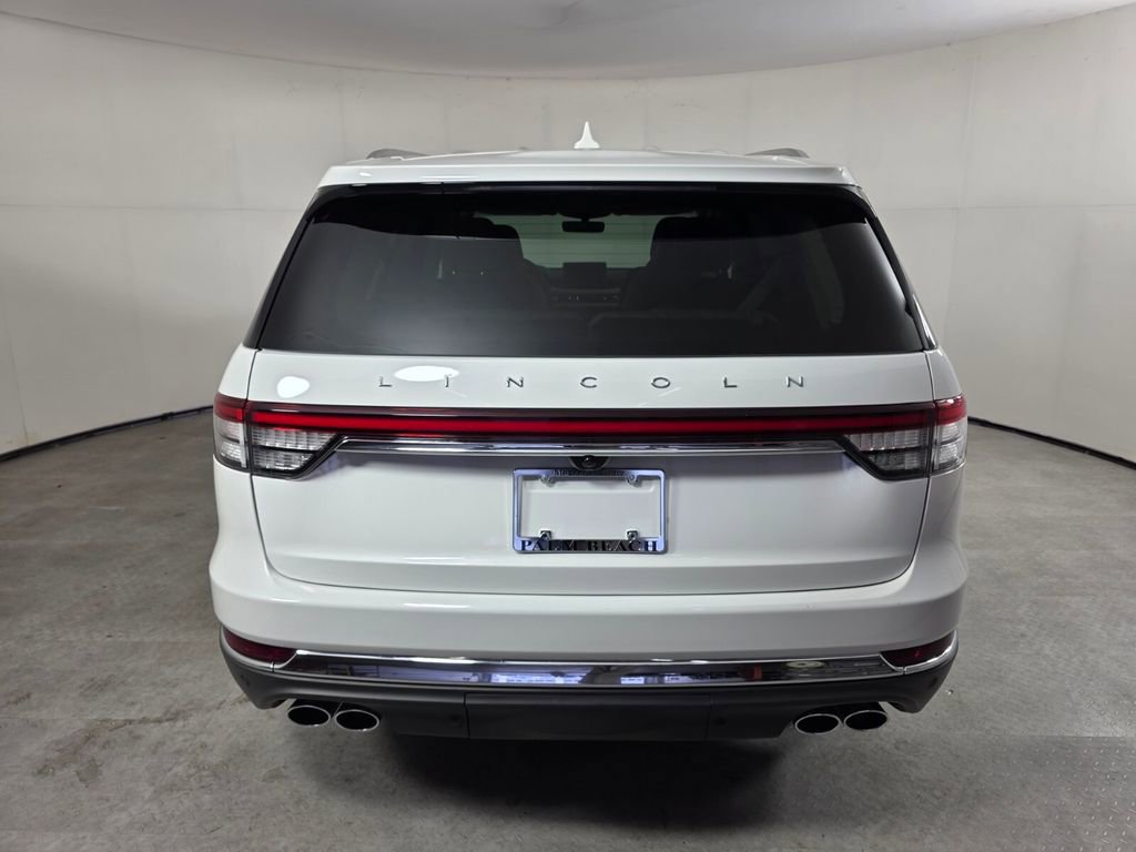 Used 2024 Lincoln Aviator Reserve w/ Equipment Group 201A image 5
