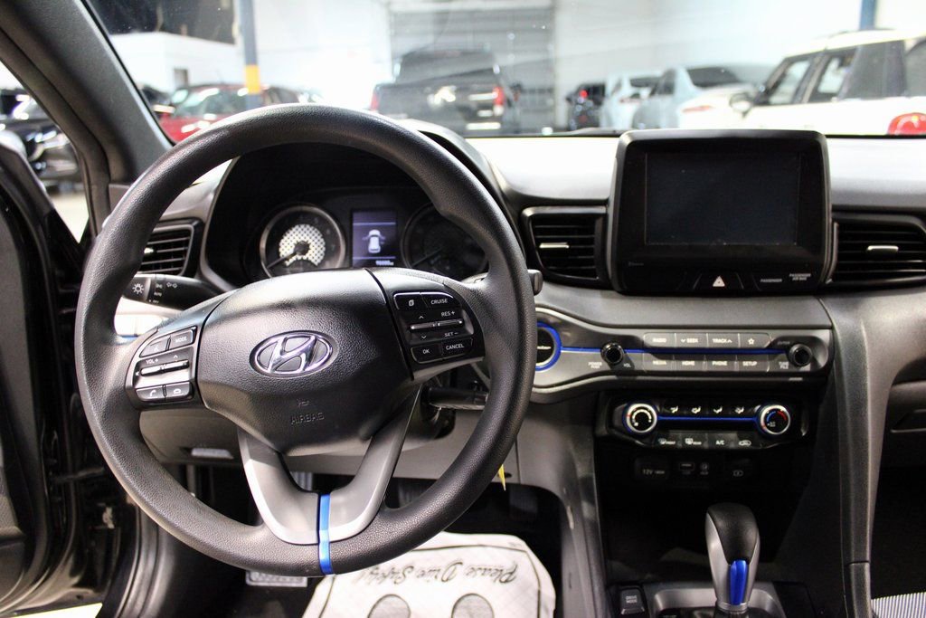 Used 2019 Hyundai Veloster 2.0 image 17