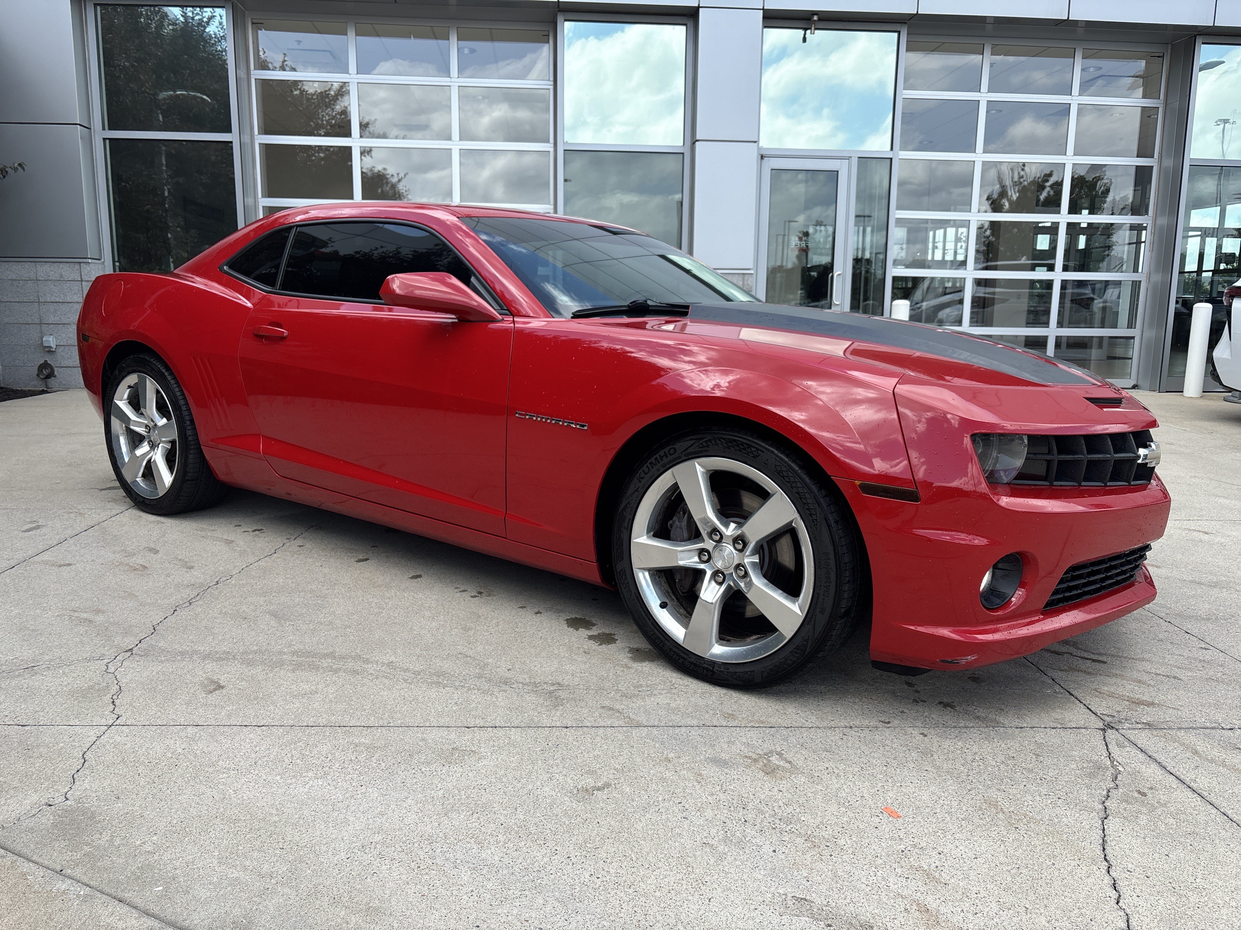 Used 2010 Chevrolet Camaro SS w/ RS Package RWD image 2