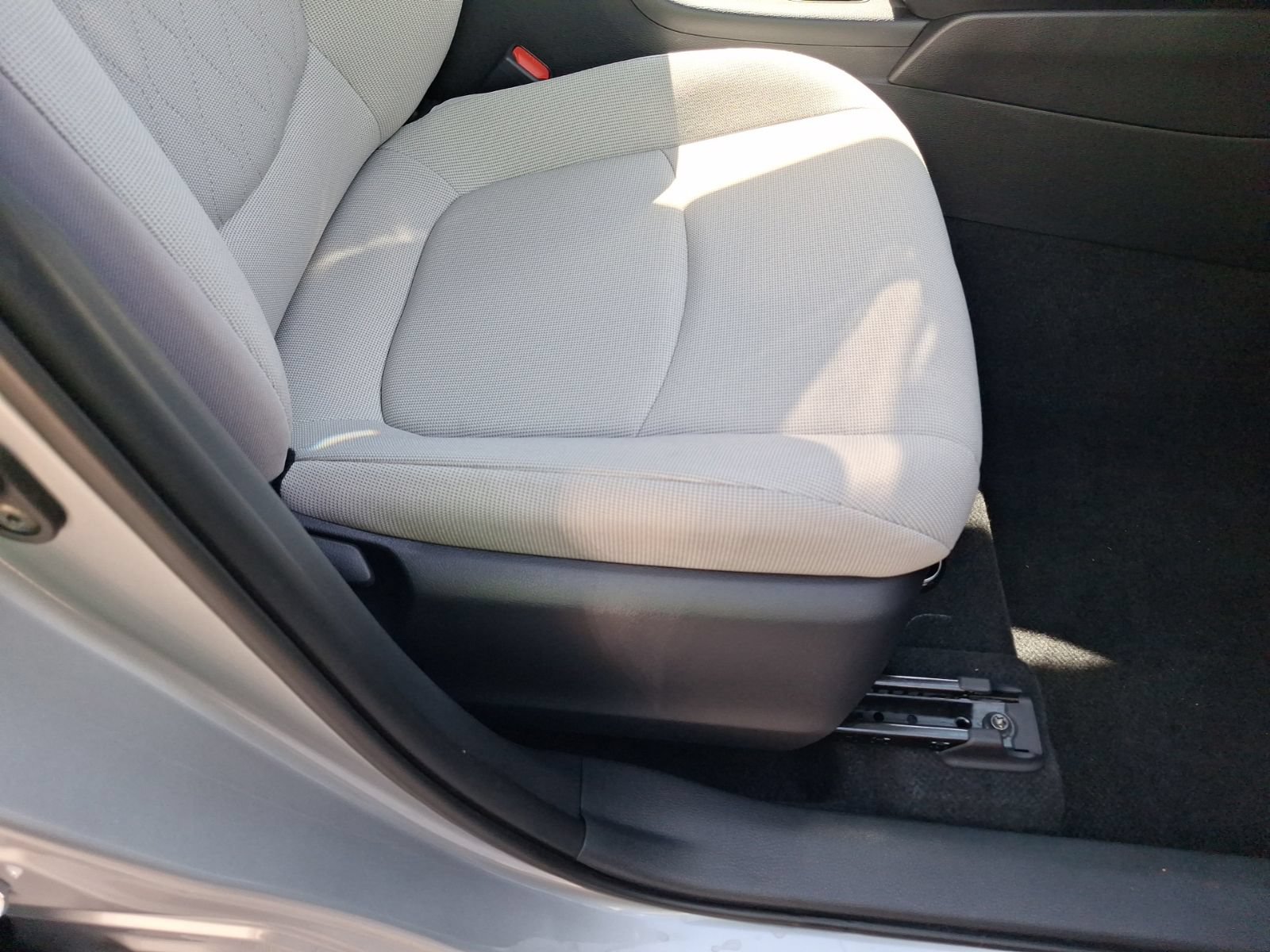 Used 2026 Toyota Corolla Cross L FWD image 32