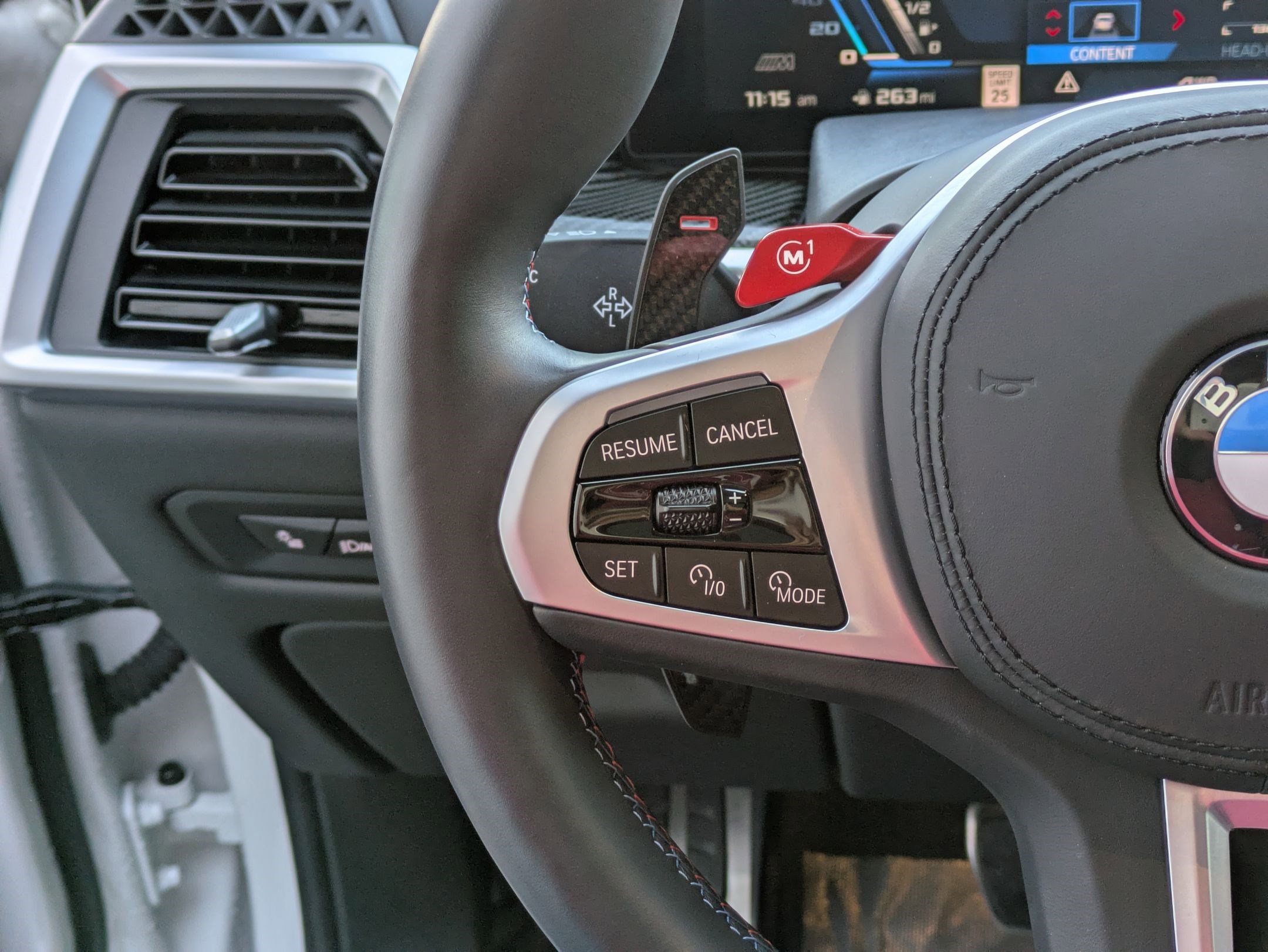 Used 2025 BMW X6 M Competition w/ Executive Package image 18