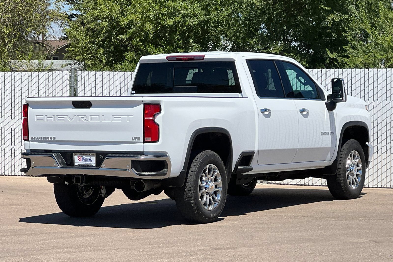 New 2026 Chevrolet Silverado 2500 LTZ w/ LTZ Premium Package AWD/4WD image 4
