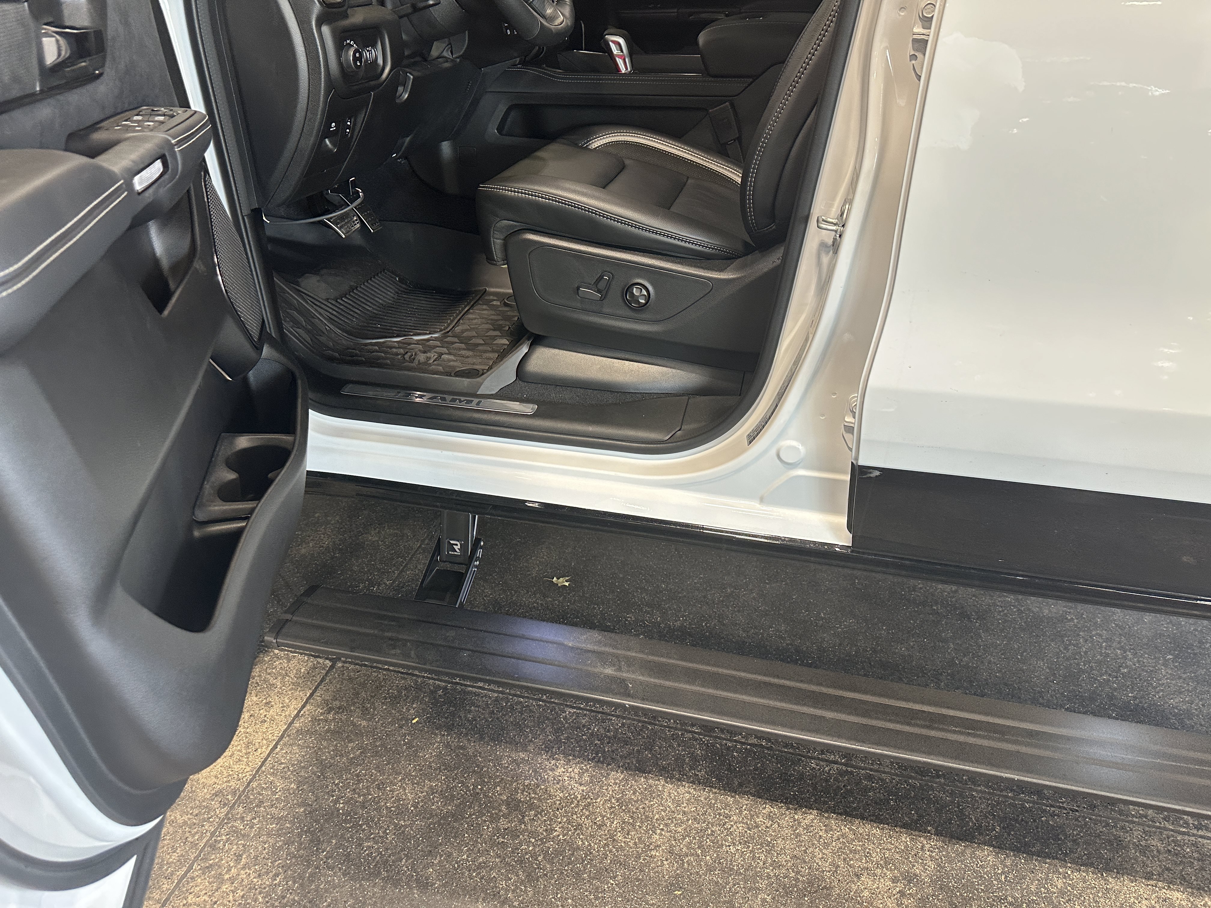 Used 2026 RAM 1500 RHO AWD/4WD image 8