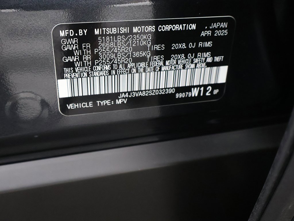 New 2025 Mitsubishi Outlander SE image 59