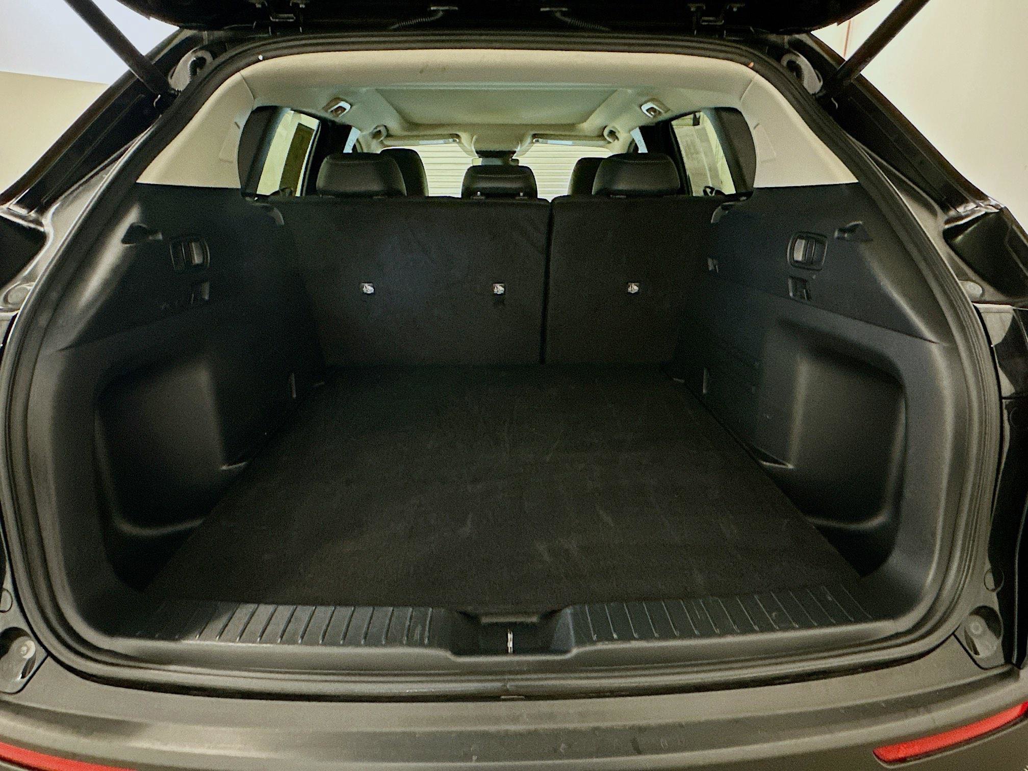 Used 2025 MAZDA CX-50 AWD 2.5 S w/ Premium Package image 31