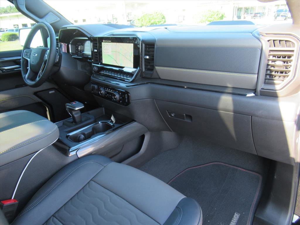Used 2025 Chevrolet Silverado 1500 ZR2 w/ Technology Package image 10