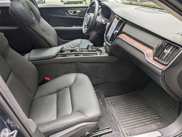 Certified 2024 Volvo V60 B5 Cross Country Plus image 28