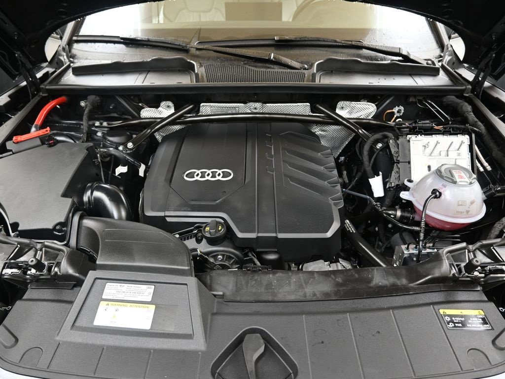 Certified 2024 Audi Q5 2.0T Premium Plus image 9