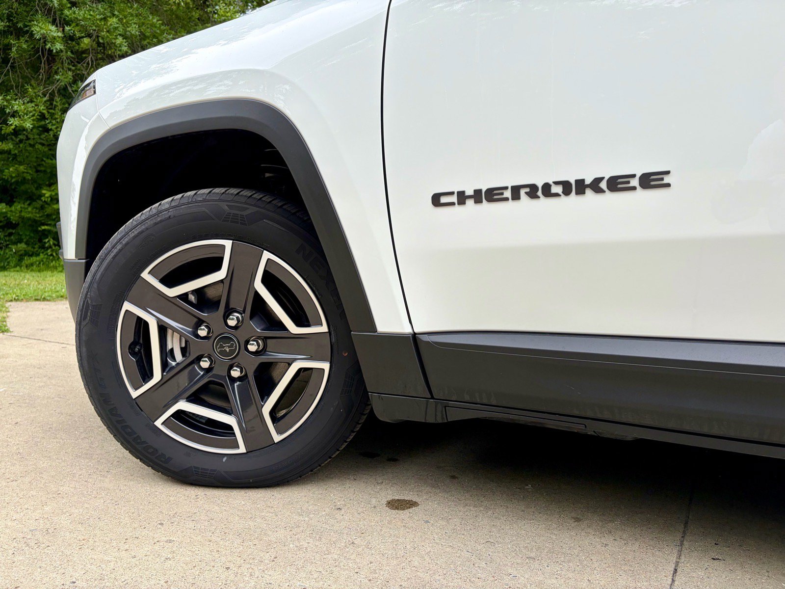 New 2026 Jeep Cherokee Limited AWD/4WD image 12