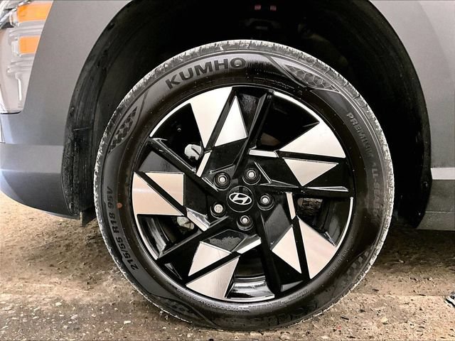 Used 2024 Hyundai Kona SEL w/ Convenience Package AWD/4WD image 8