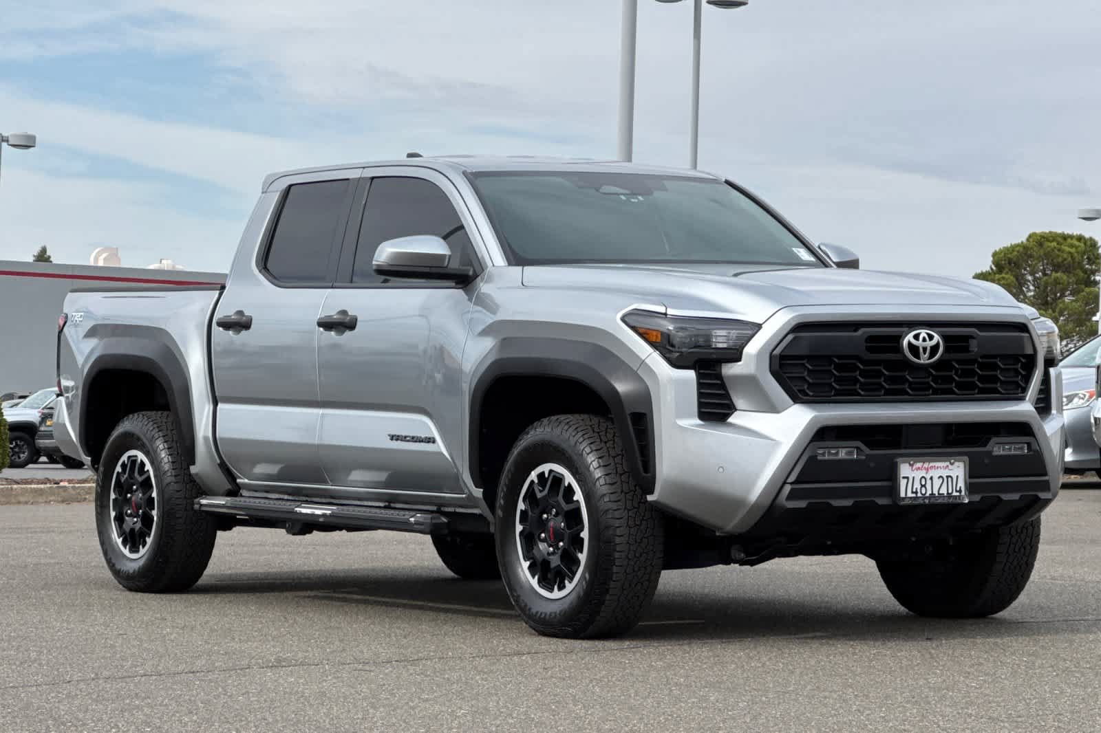 Used 2024 Toyota Tacoma TRD Off-Road w/ TRD Off Road Upgrade Package AWD/4WD image 5