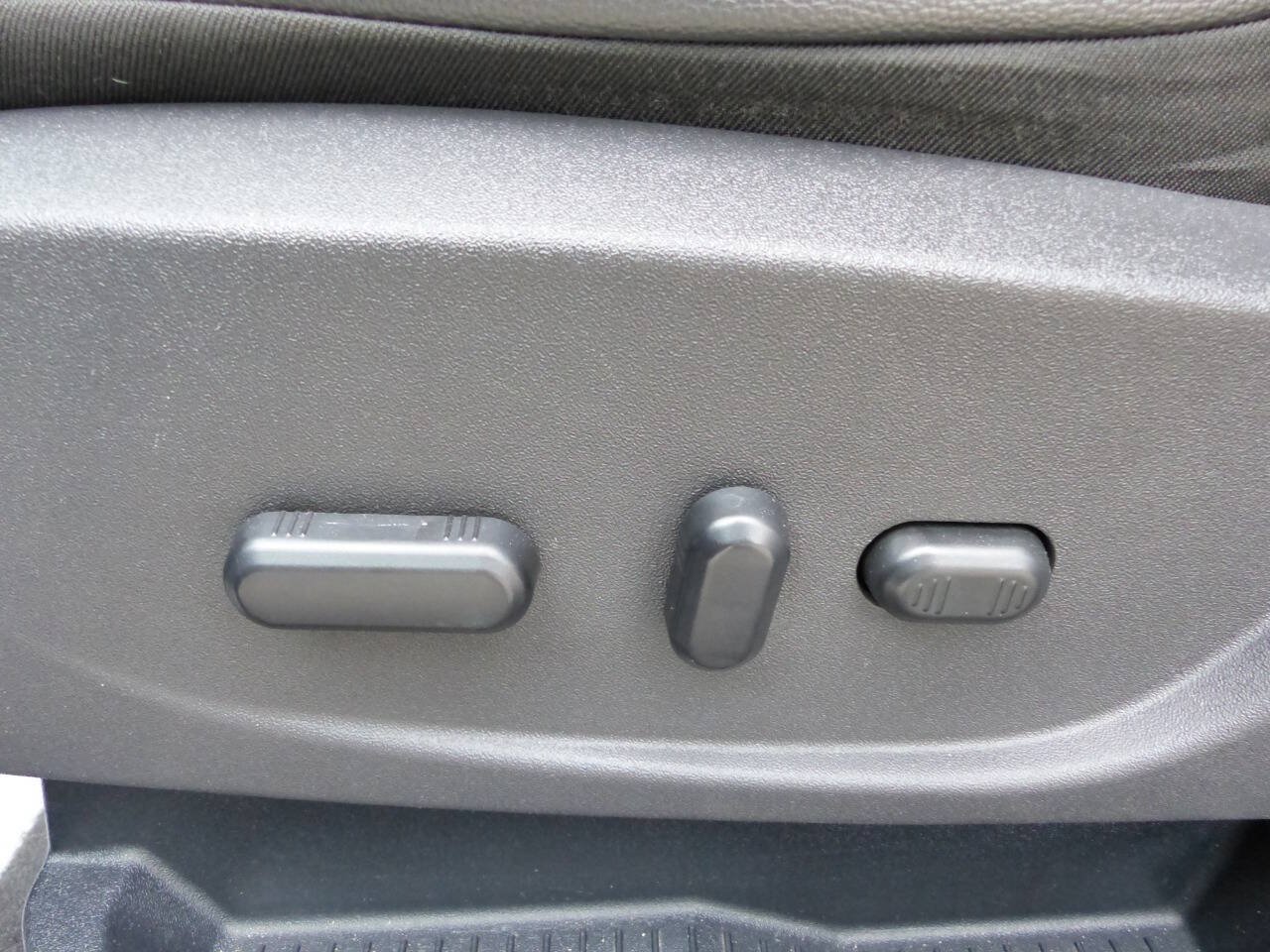 Used 2017 Ford Escape Titanium FWD image 24