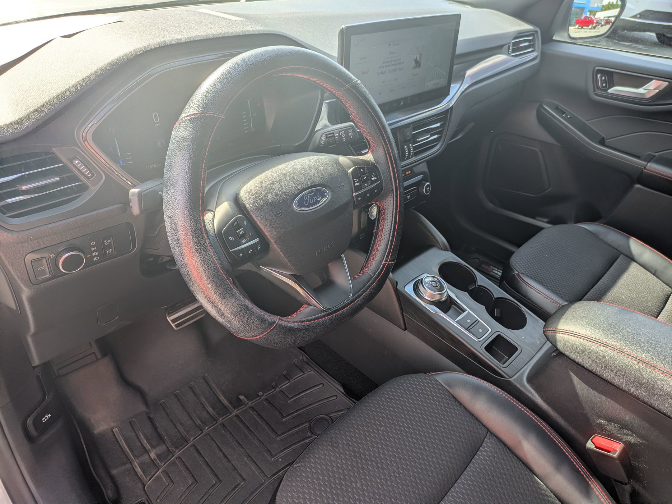 Used 2024 Ford Escape ST-Line w/ Tech Pack #1 FWD image 12