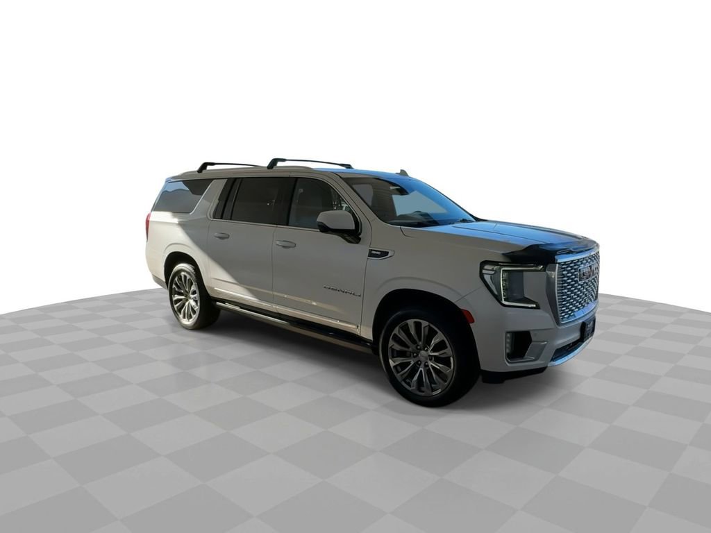 Certified 2022 GMC Yukon XL Denali image 2