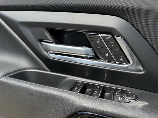 New 2026 Chevrolet Silverado EV LT w/ Plus Package AWD/4WD image 19