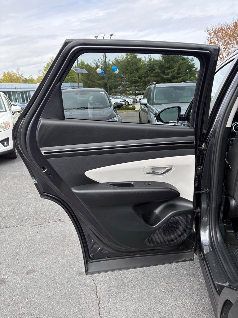 Used 2023 Hyundai Tucson SEL AWD/4WD image 45