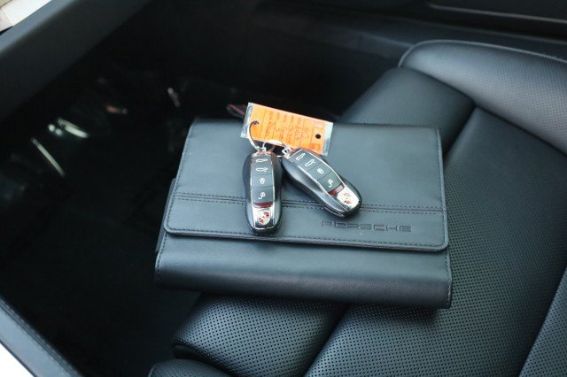 Used 2017 Porsche 718 Cayman S RWD image 42
