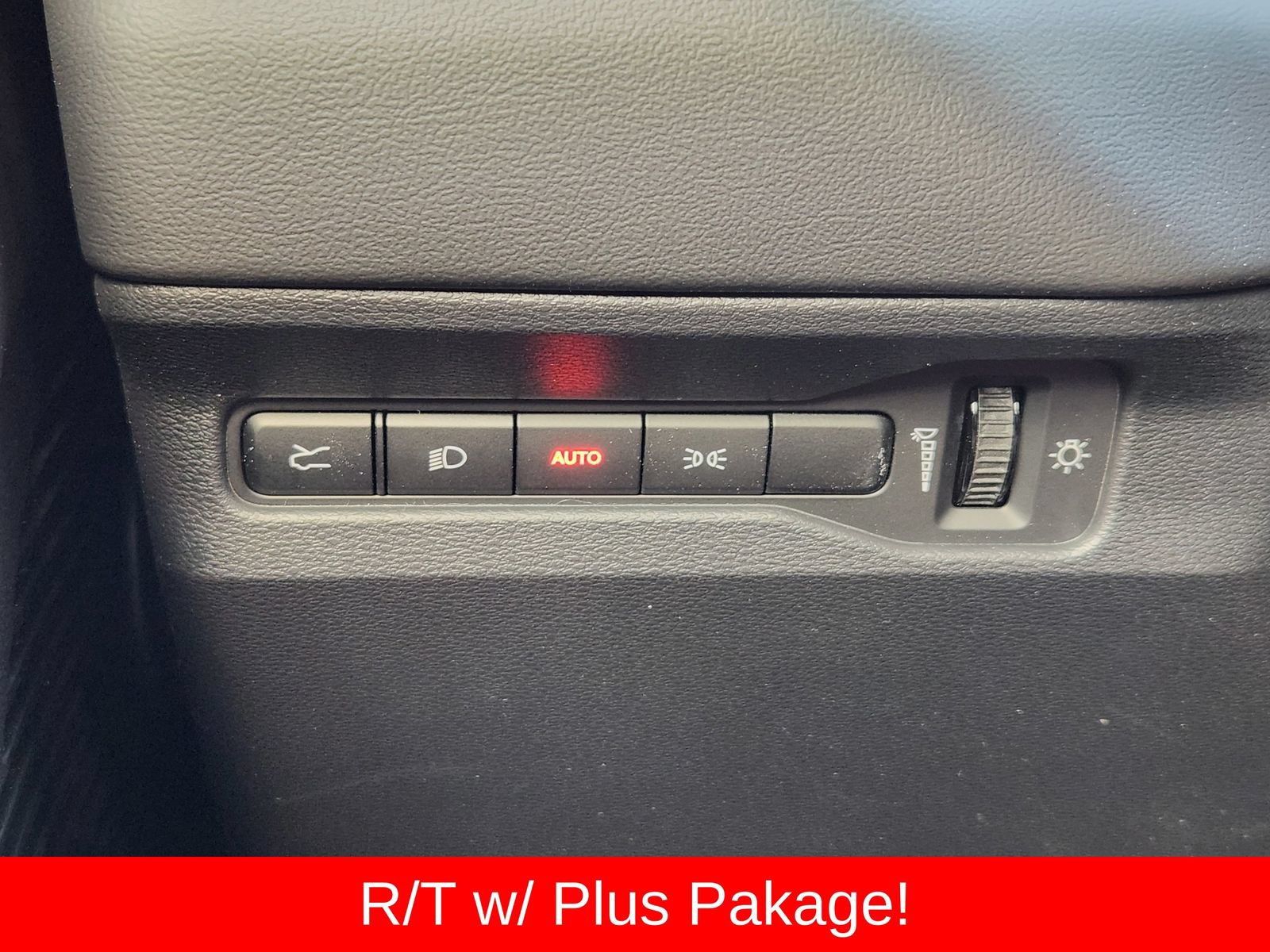 New 2026 Dodge Charger R/T w/ Driver Convenience Group AWD/4WD image 31
