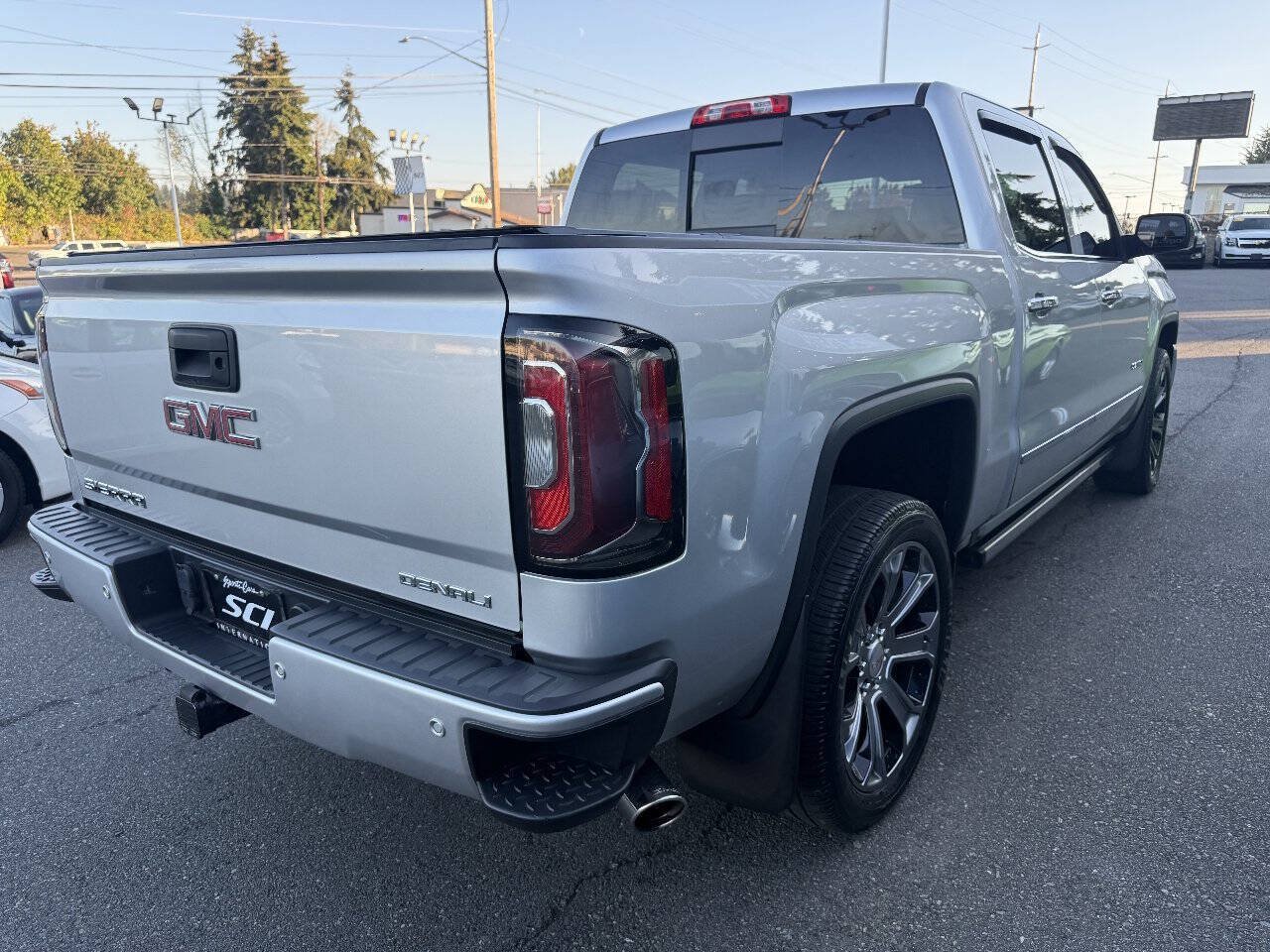 Used 2018 GMC Sierra 1500 Denali AWD/4WD image 5