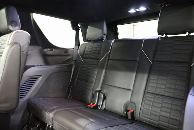 Used 2023 Cadillac Escalade Premium Luxury Platinum image 32