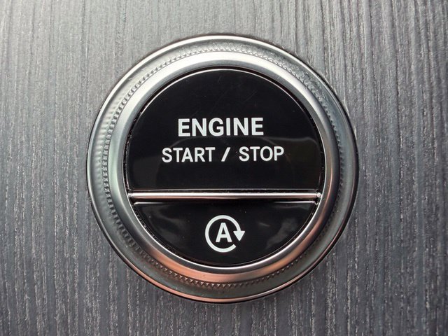 Used 2023 Mercedes-Benz GLC 300 4MATIC image 25