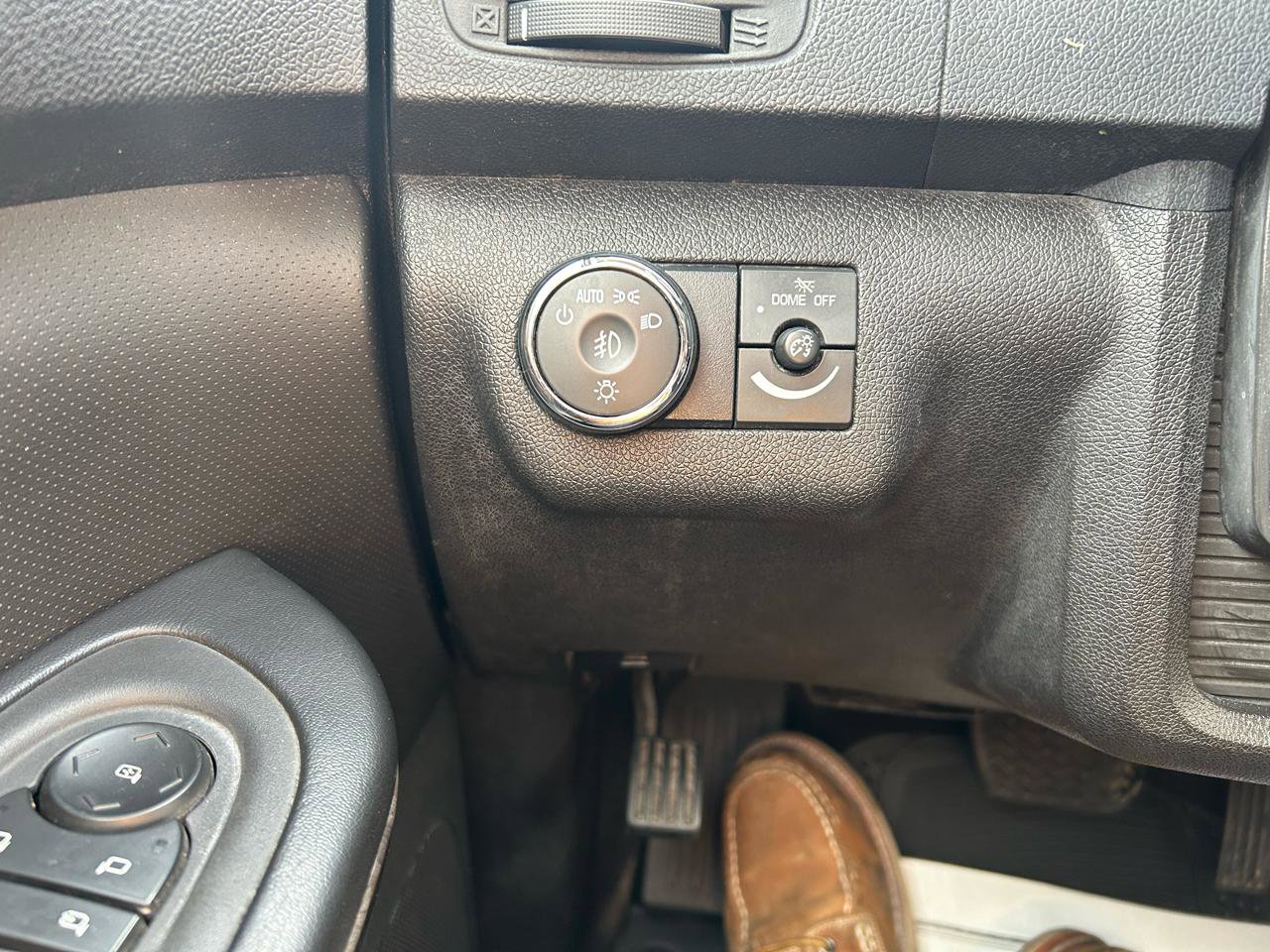 Used 2011 GMC Acadia Denali image 31