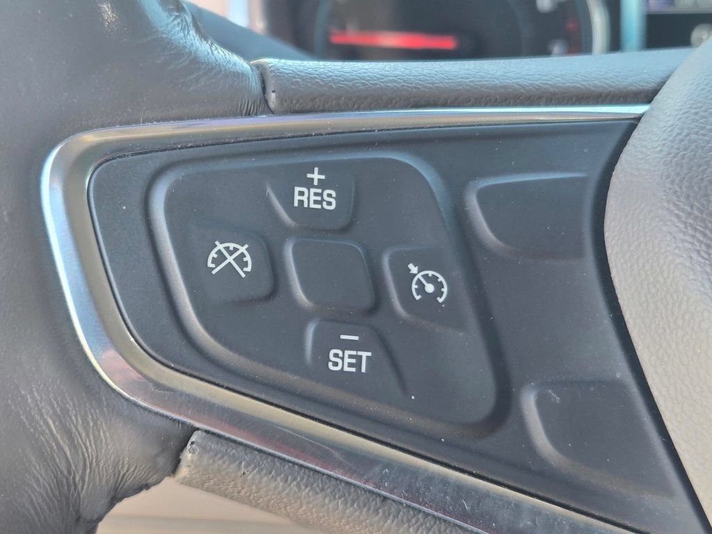 Used 2017 Chevrolet Malibu LT FWD image 30