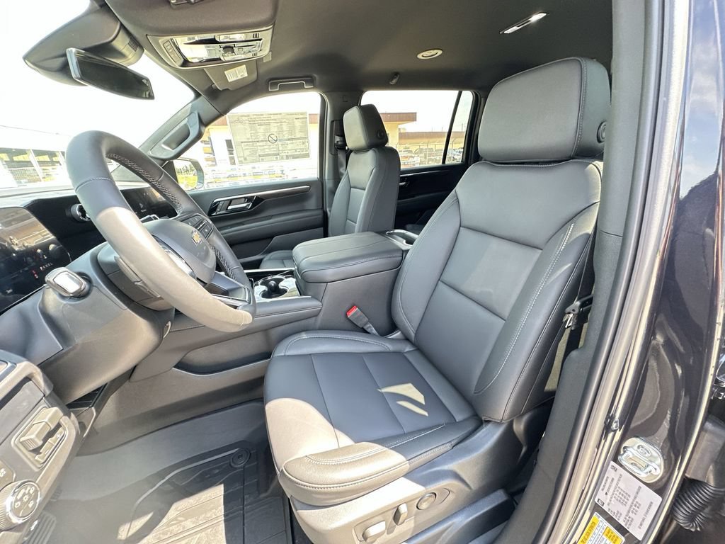 New 2026 Chevrolet Suburban LT w/ Comfort Package AWD/4WD image 19