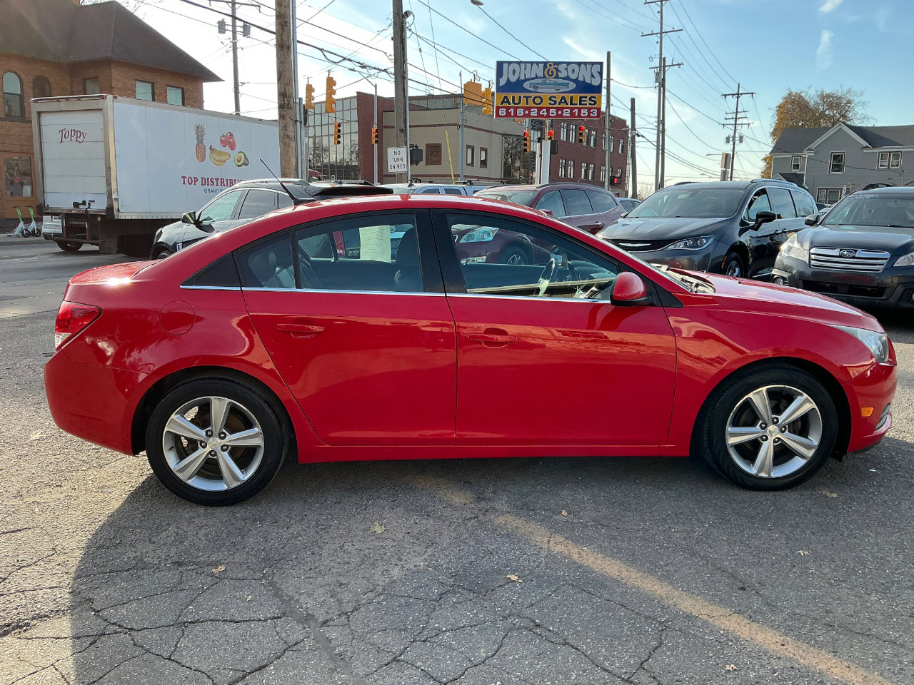 Used 2014 Chevrolet Cruze LT image 2