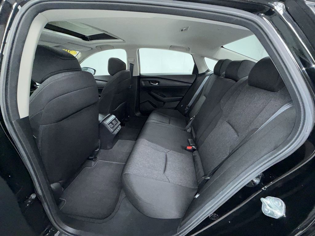 Used 2025 Honda Accord SE image 12