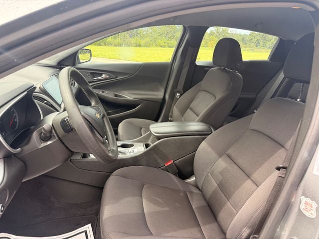 Used 2024 Chevrolet Malibu LT FWD image 11