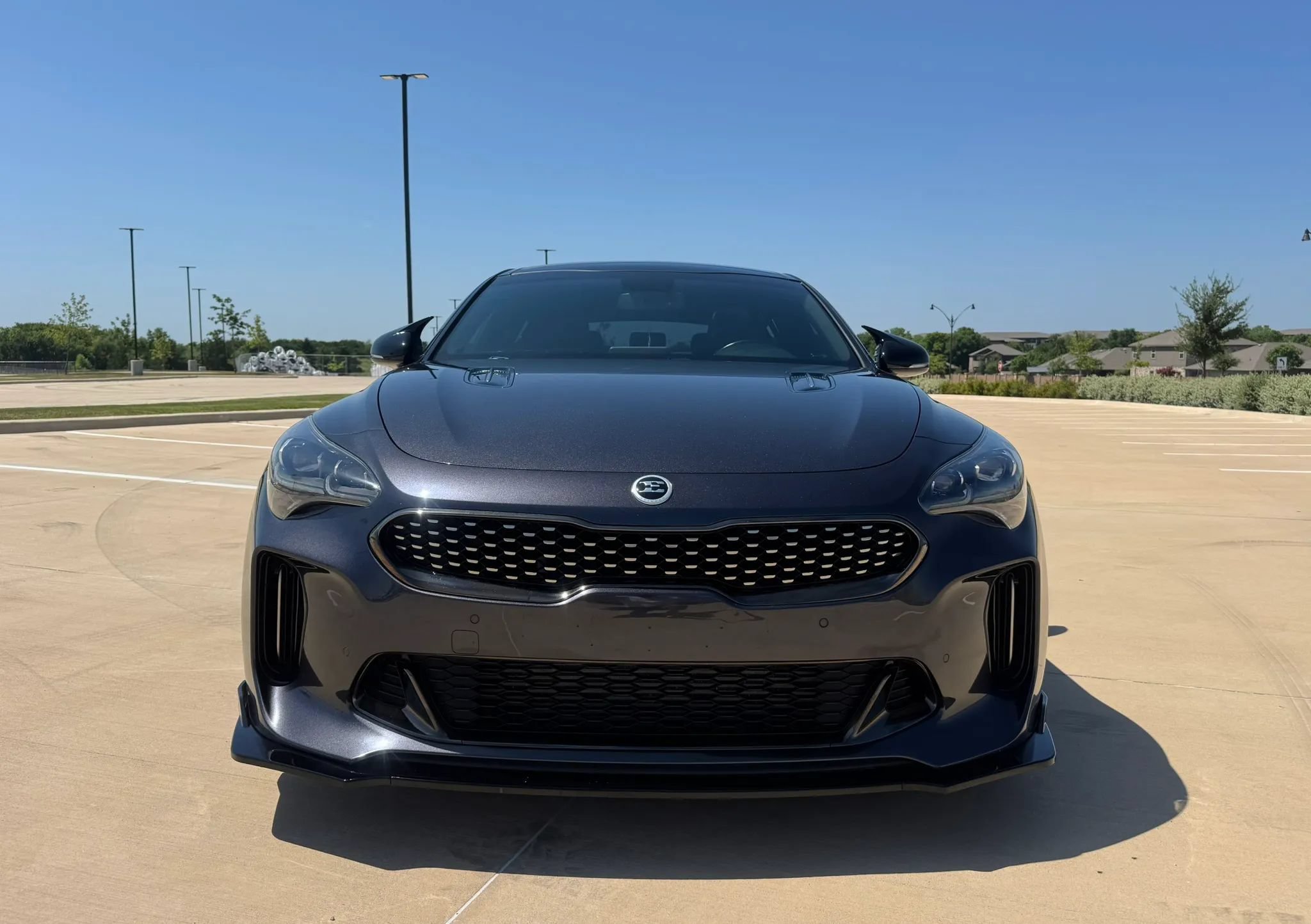 Used 2018 Kia Stinger GT1 AWD/4WD image 2