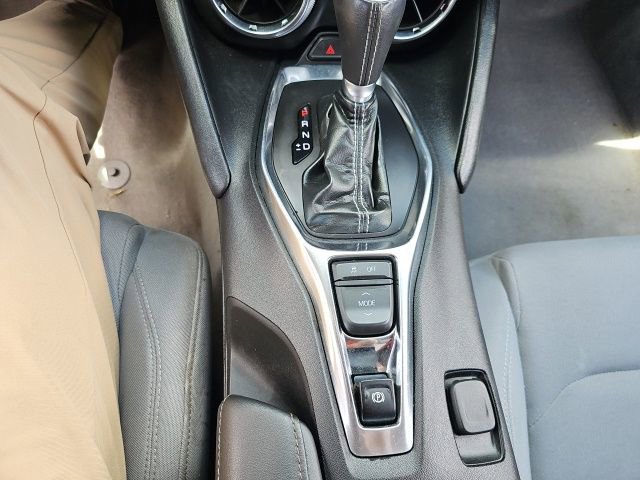 Used 2020 Chevrolet Camaro LT RWD image 15