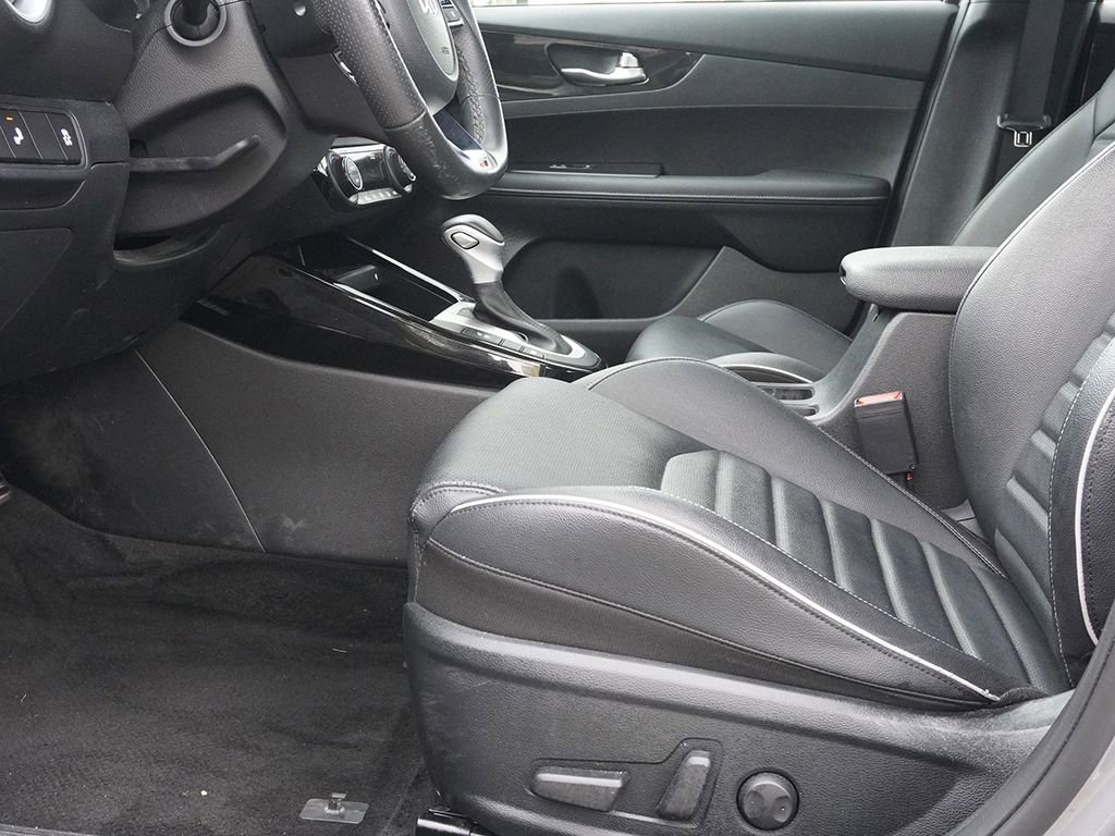 Used 2024 Kia Forte GT-Line w/ GT-Line Premium Package FWD image 26