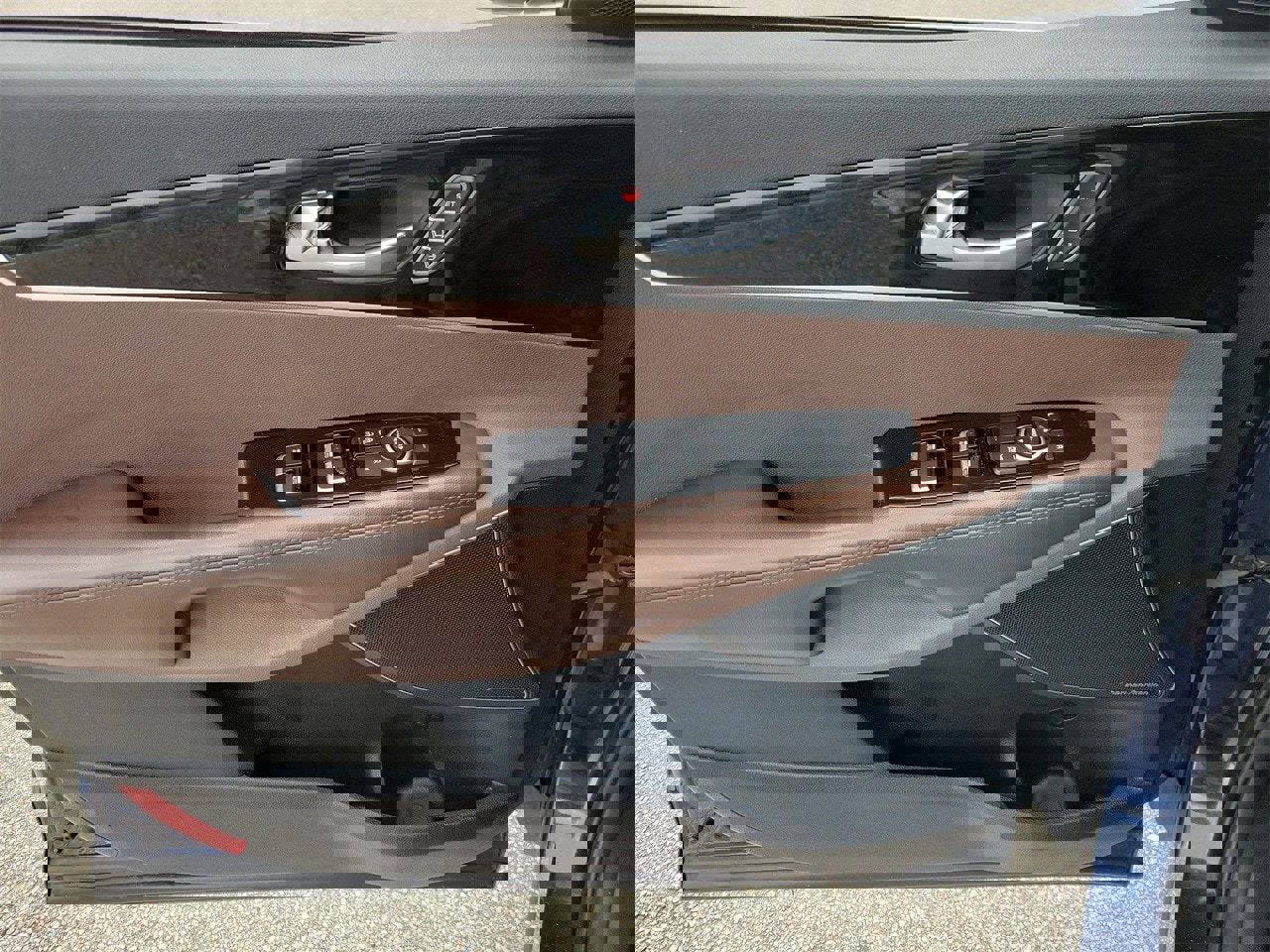 Used 2019 Kia Sorento SX image 14